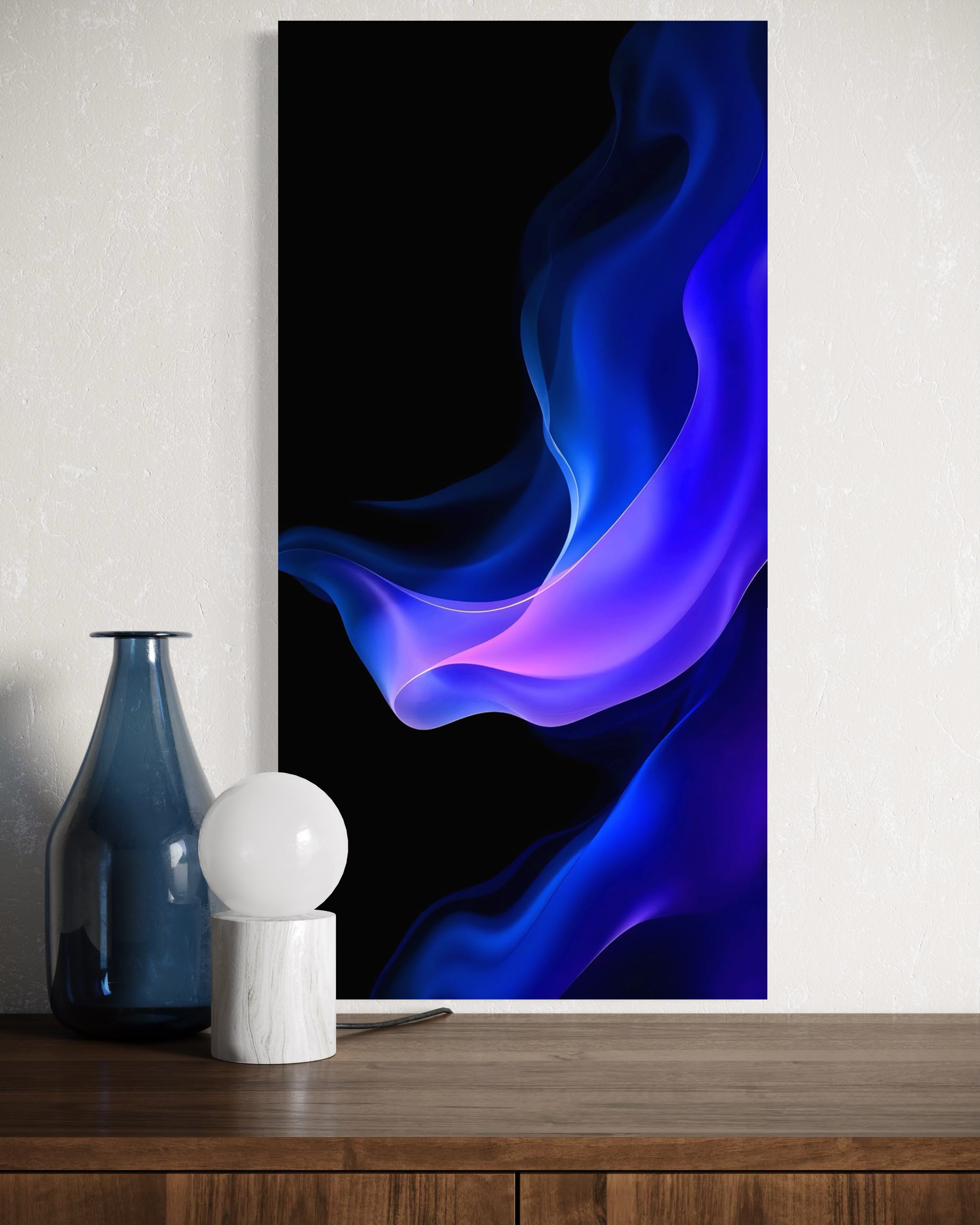 Stampa astratta Liquid con onde liquide blu e viola, forme sinuose