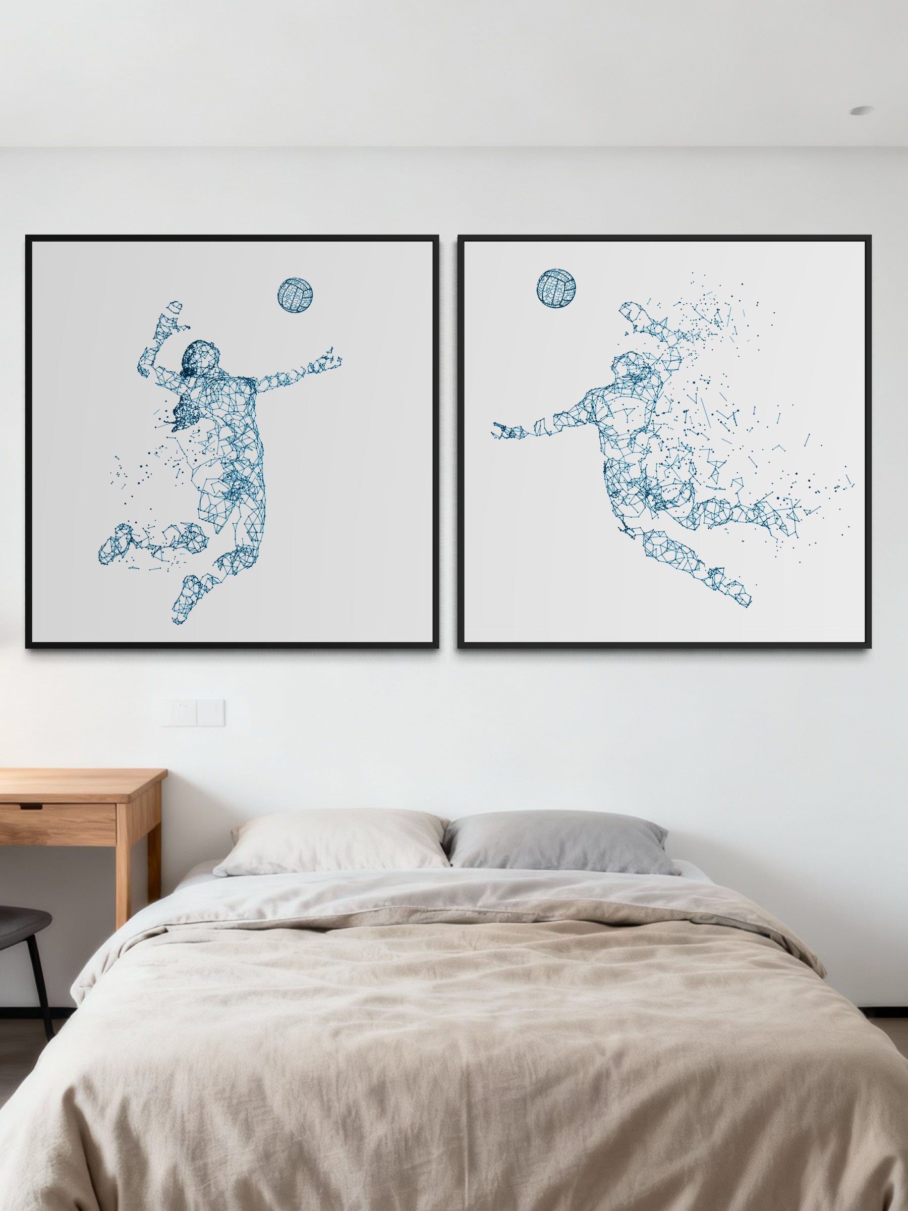 Volley love set: due stampe incorniciate con pallavolista in azzurro e cornice nera