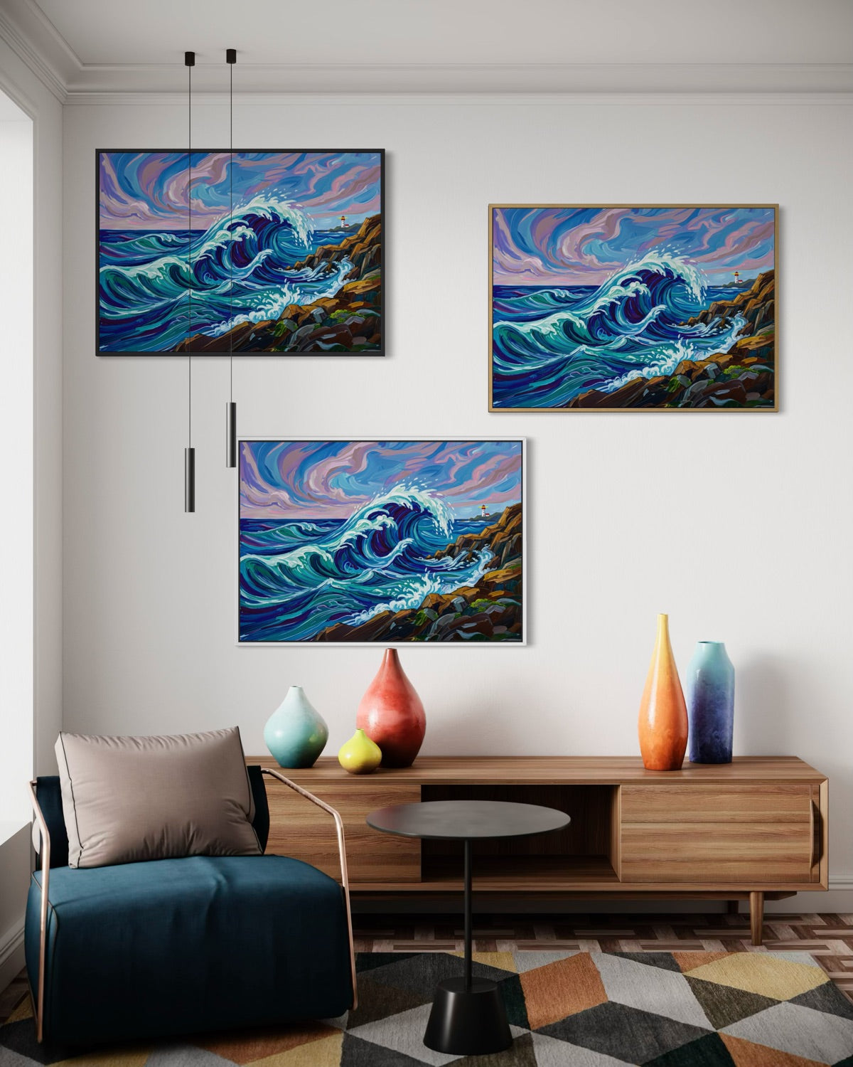 Set di tre stampe su tela con cornici scure, onde marine in stile astratto