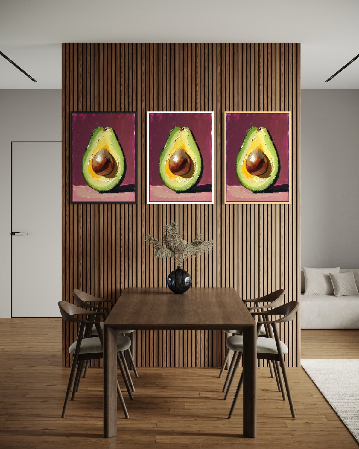 Set di tre quadri incorniciati con avocado su sfondo viola