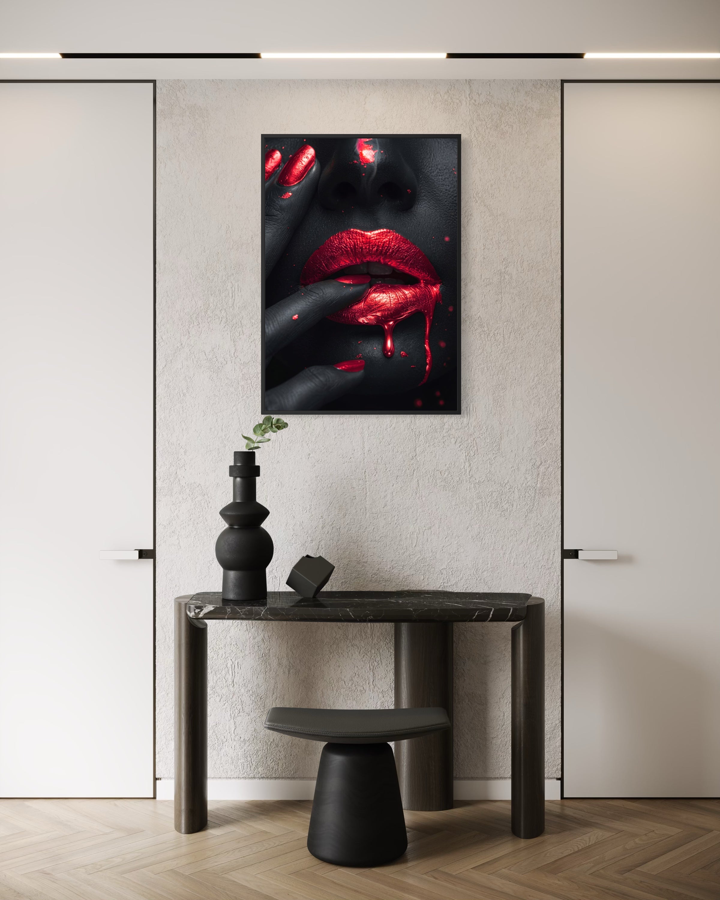 Ribelle: stampa con labbra rosse brillanti e gocce, sfondo scuro, cornice sottile.