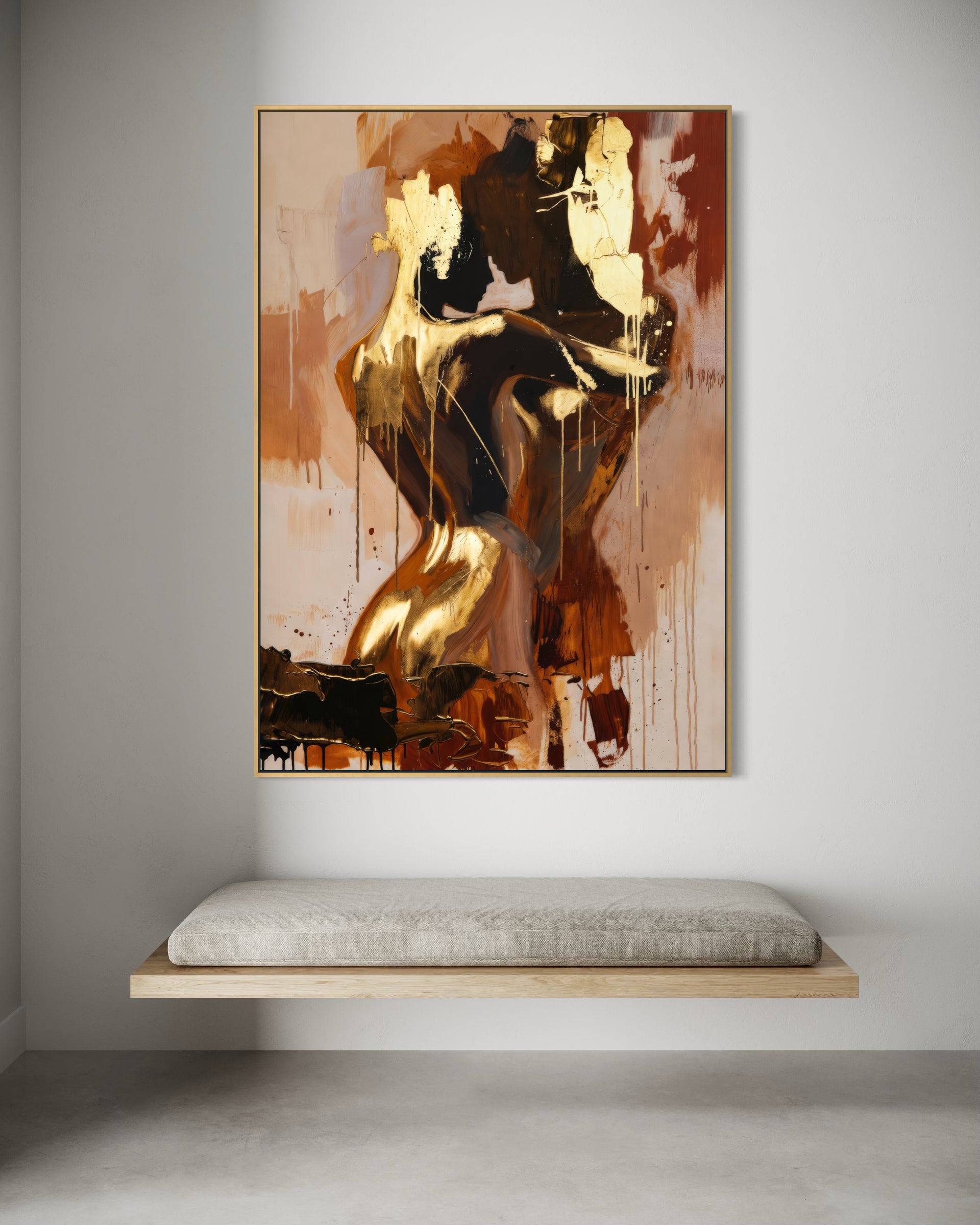 Sintesi di Passione: quadro astratto con figura femminile, cornice color oro