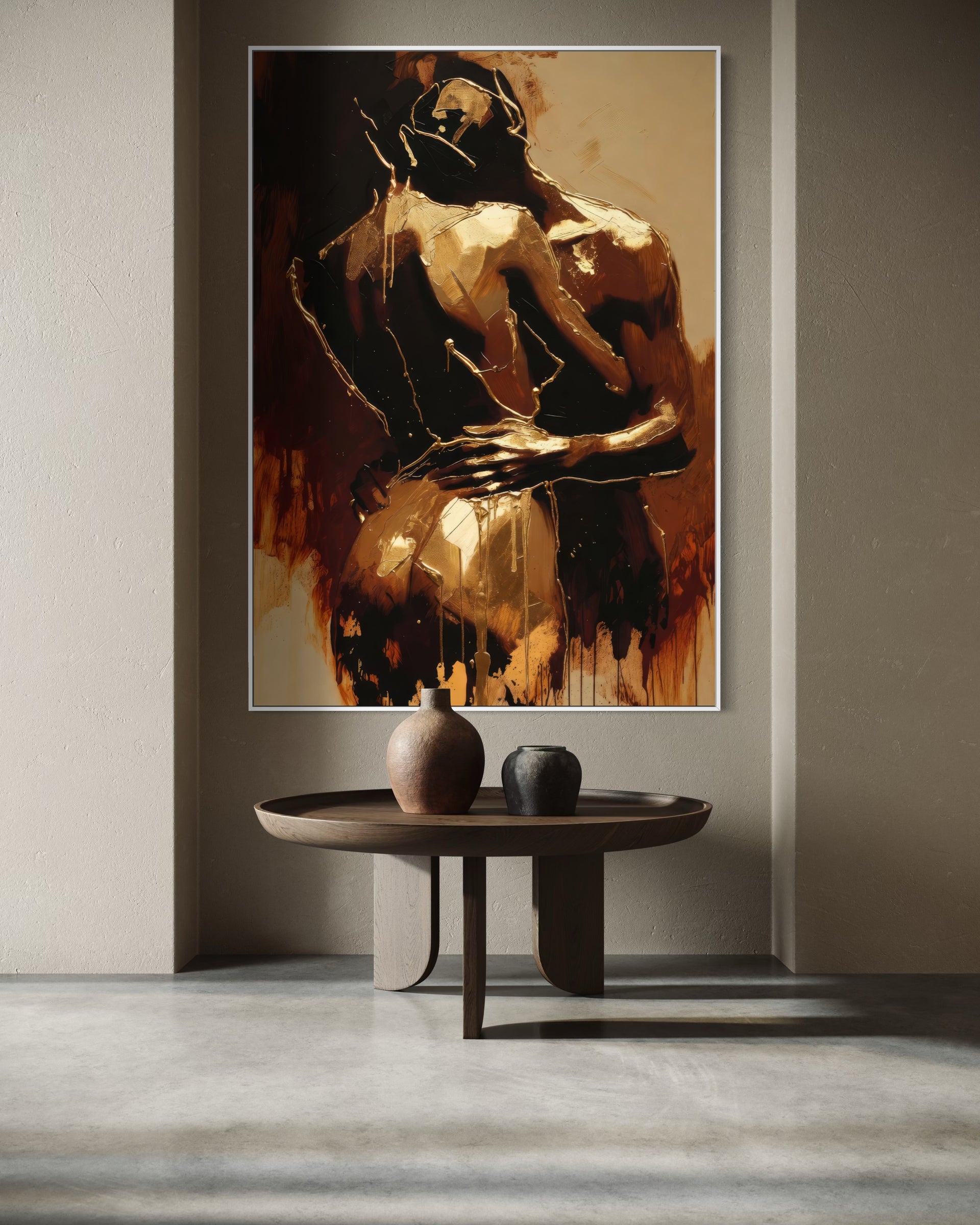Quadro ritratto femminile astratto con accenti oro, macchie scure e linee dorate