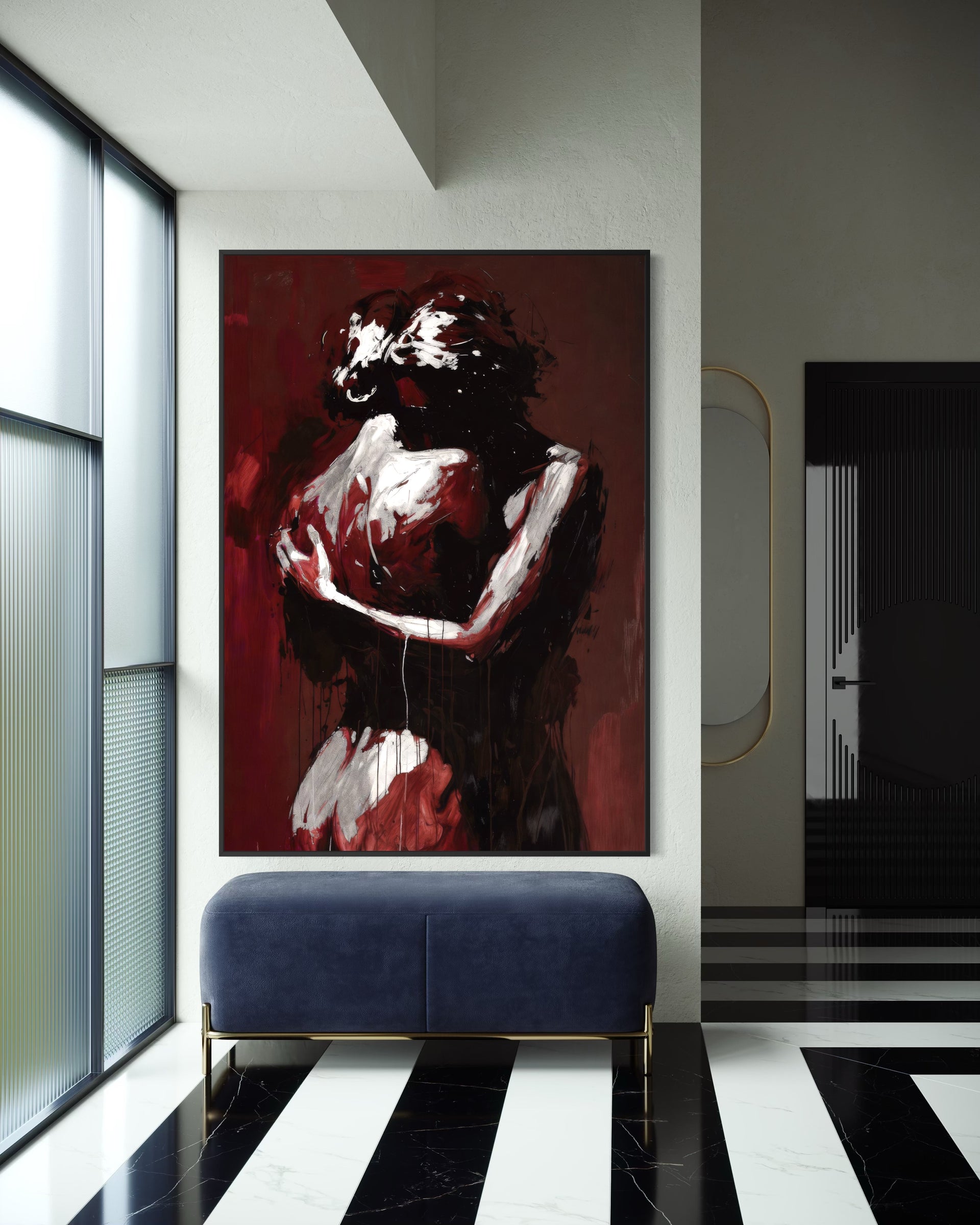 Abbraccio quadro astratto con cornice chiara, donna abbracciata su sfondo rosso