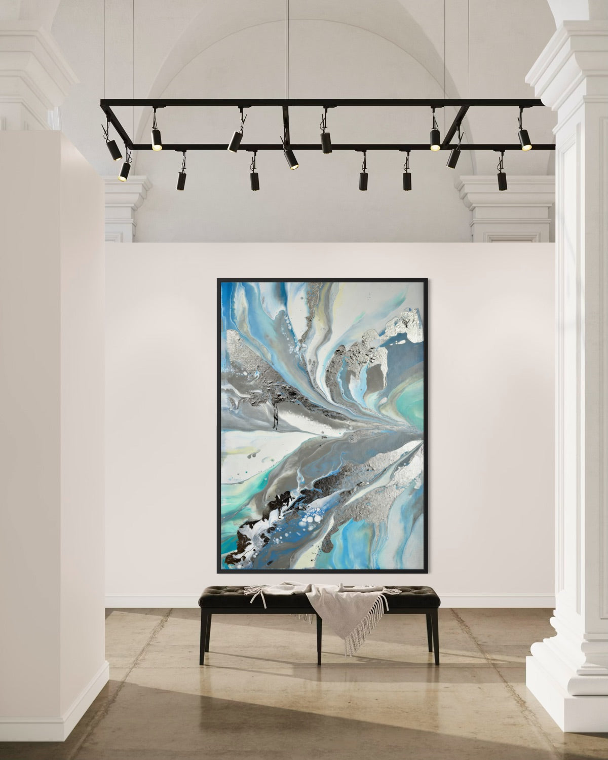 Stampa d’arte Abisso Liquido con cornice nera, dipinto astratto blu e azzurro