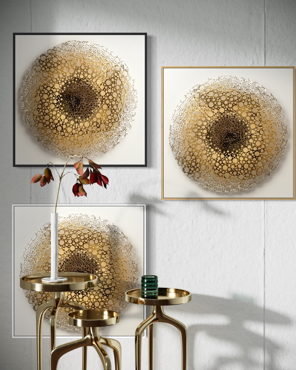 Pannello decorativo circolare traforato oro in cornice, con centro scuro