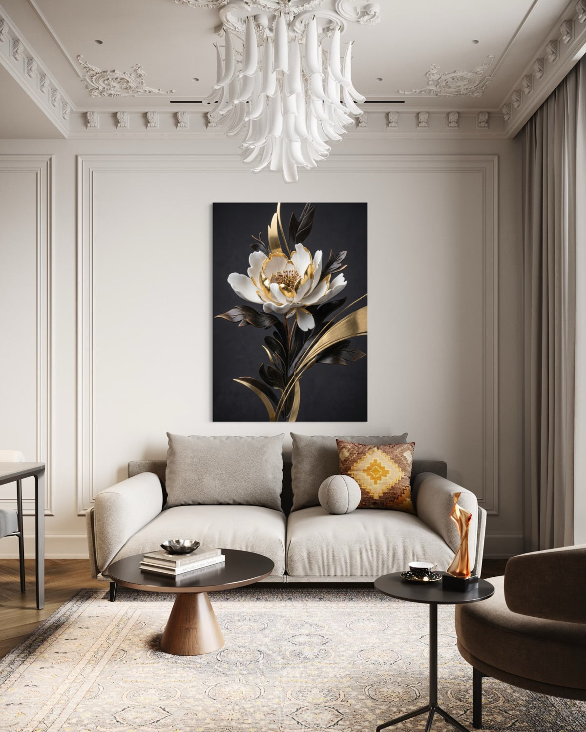Stampa incorniciata floreale Eclissi con fiori dorati e bianchi su fondo scuro, cornice nera