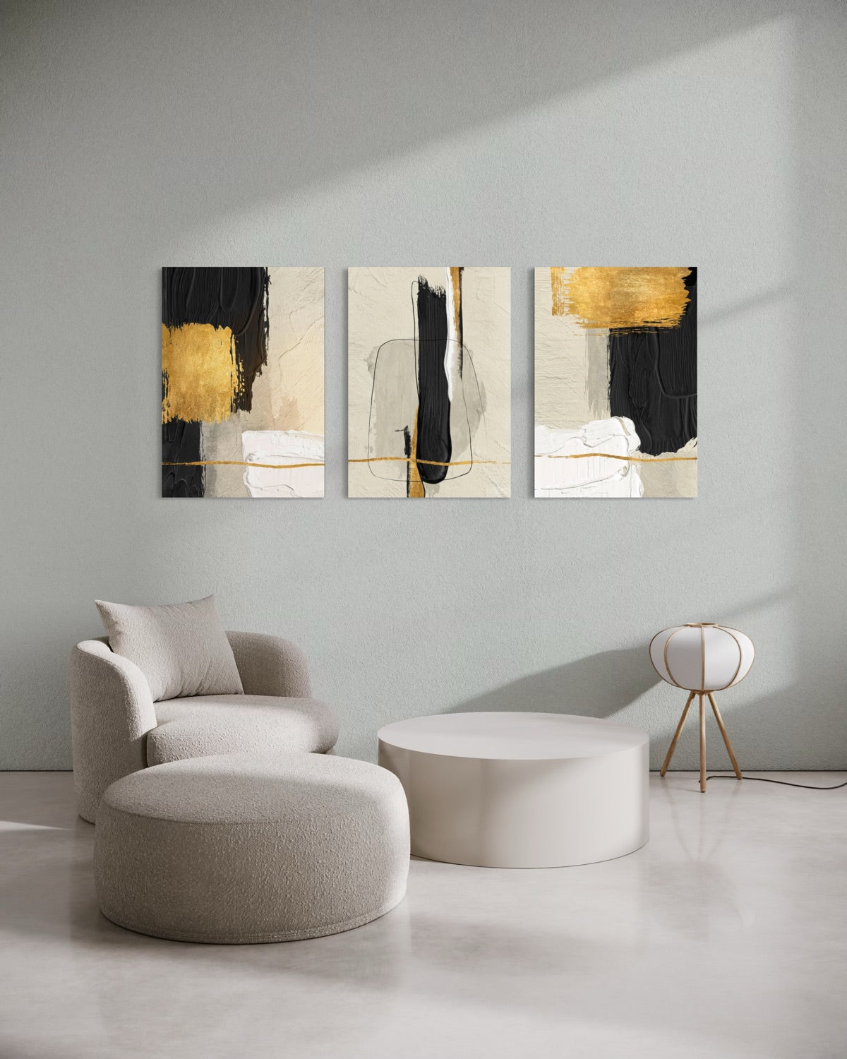 Trittico di stampe astratte incorniciate: nero, oro e bianco con texture a pennellate