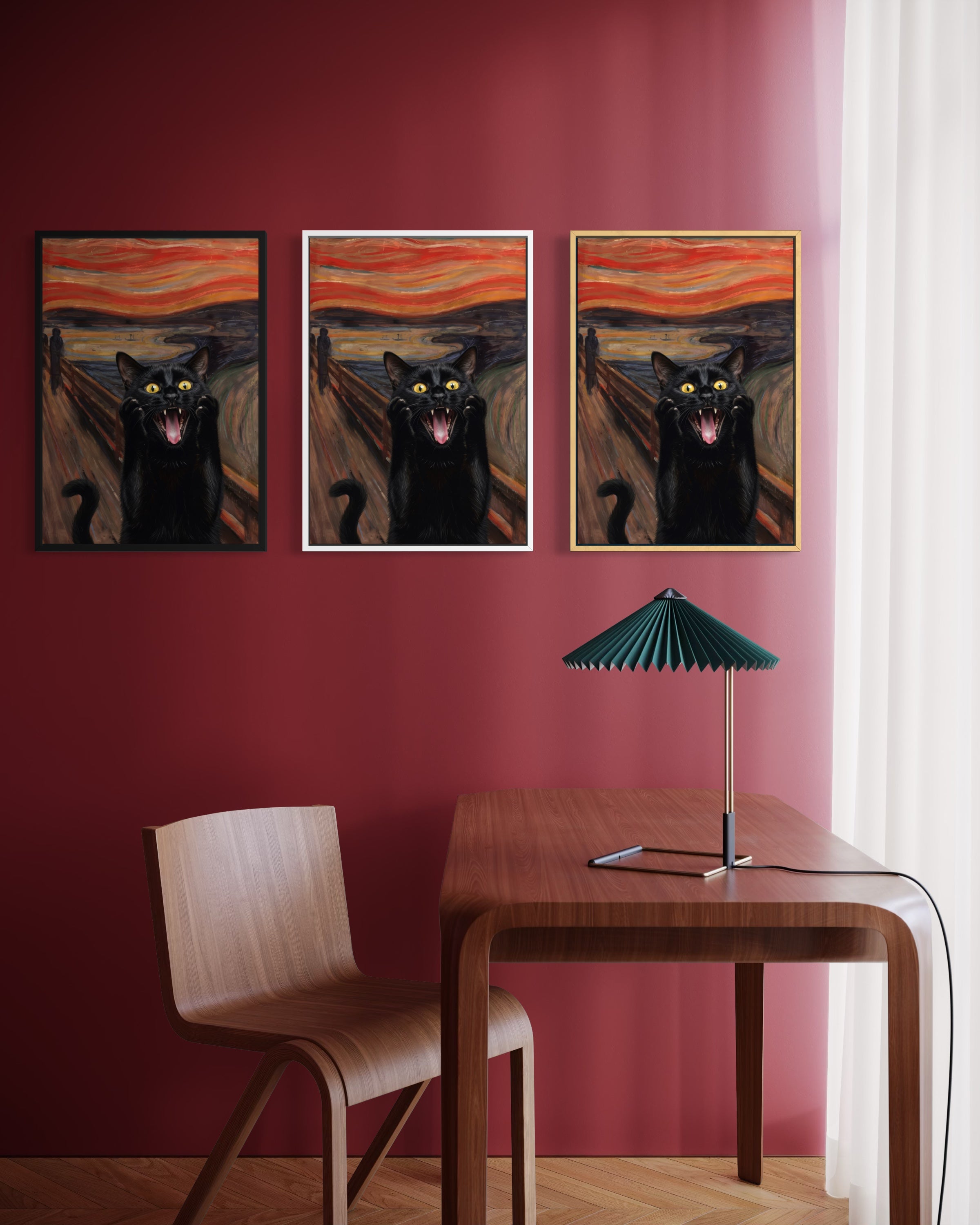 Set di tre stampe incorniciate con gatto nero, sfondo arancio e blu, cornice rossa