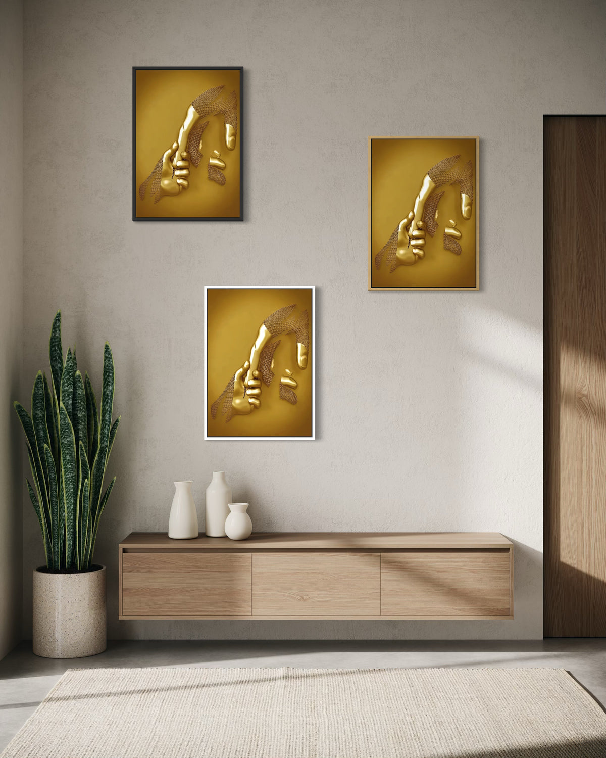 Set di 3 stampe incorniciate con mani dorate su sfondo giallo