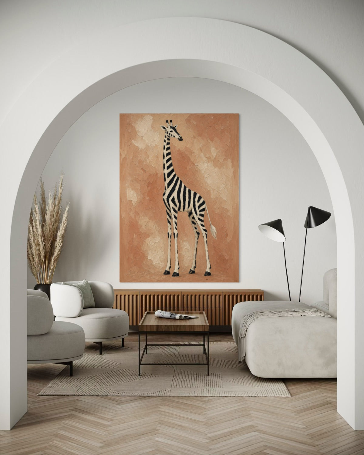 Stampa incorniciata con giraffa su sfondo beige, cornice scura, verticale