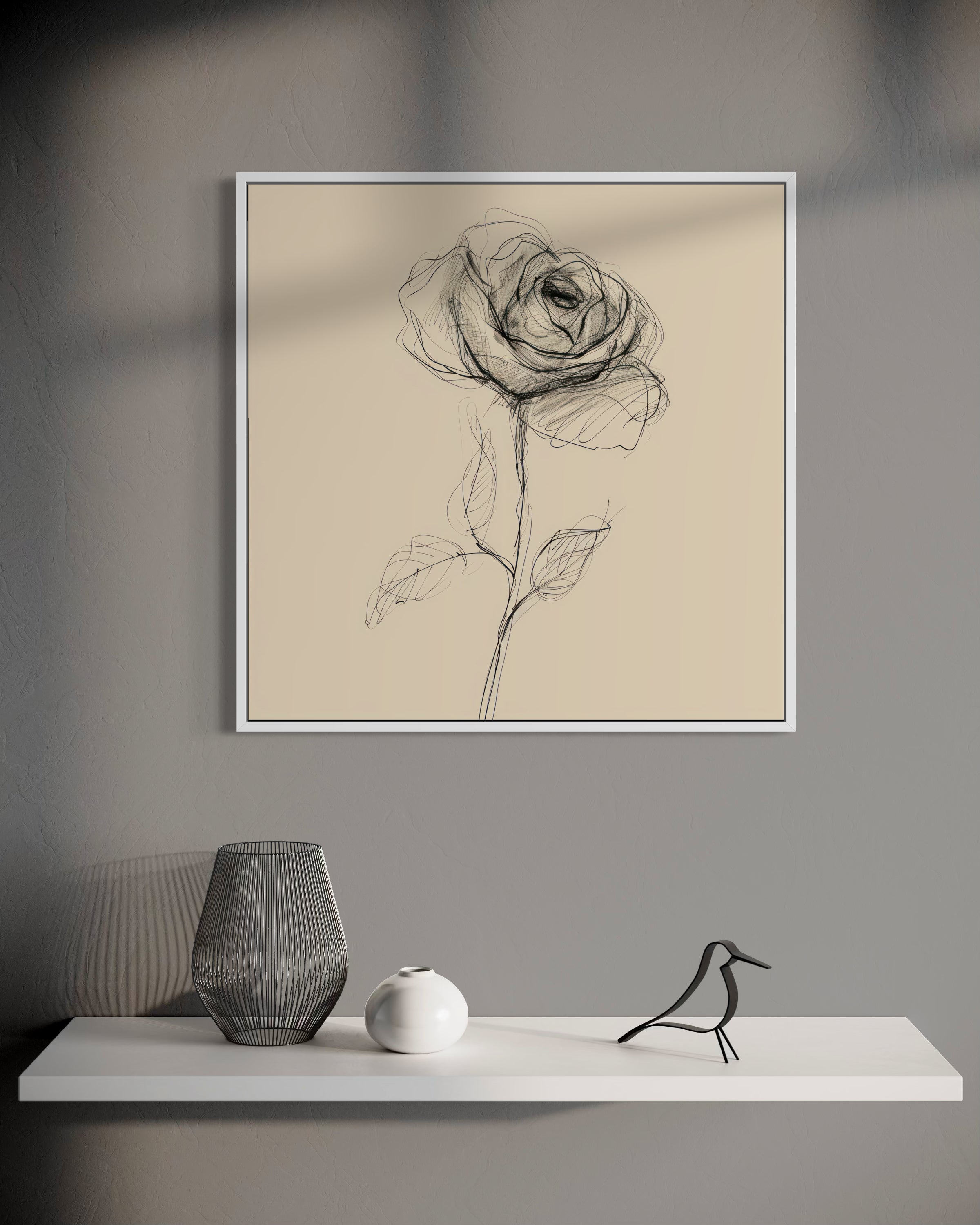 Stampa incorniciata con rosa in linee grigie, cornice chiara