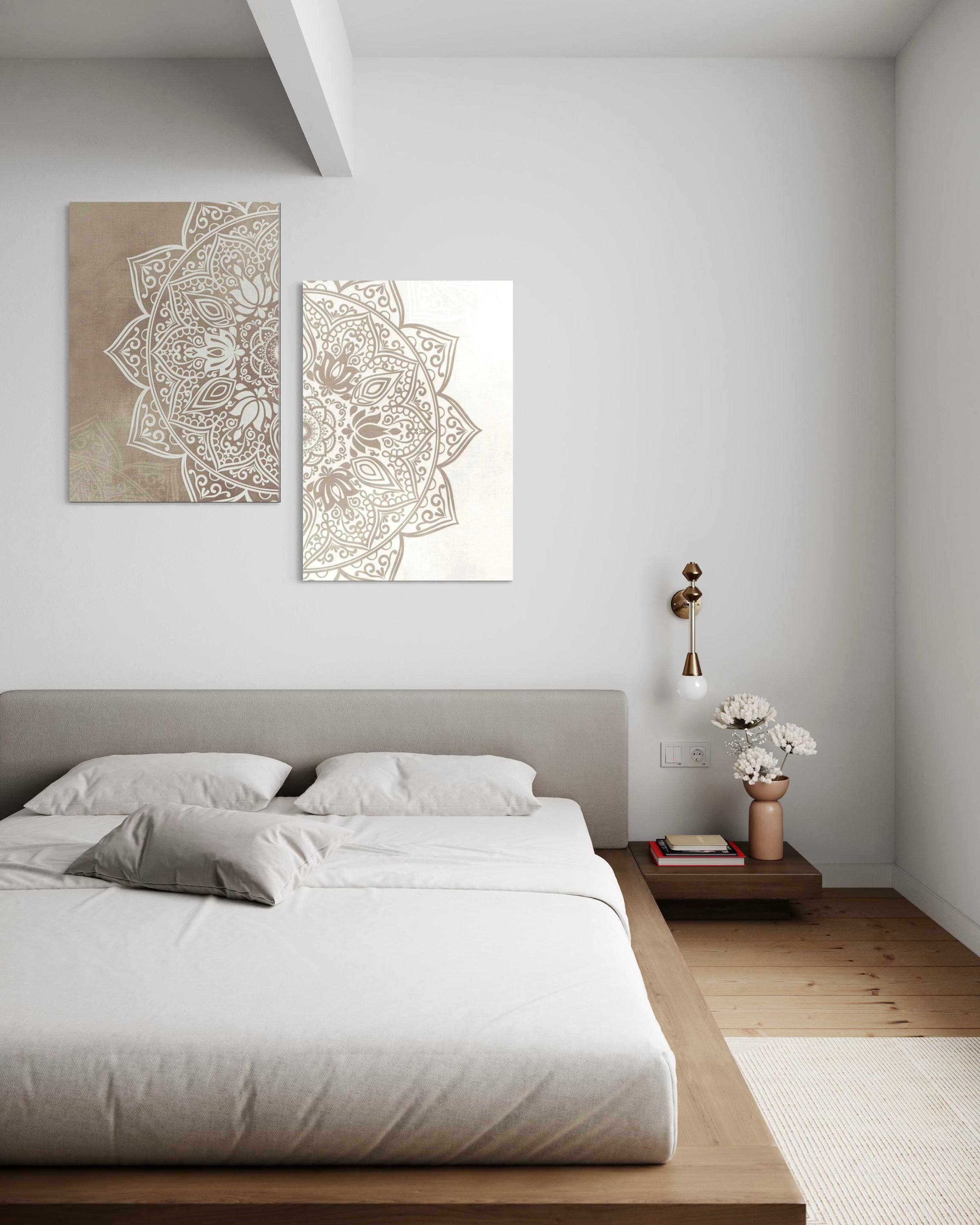 Stampa Mandala beige e bianco, motivo decorativo, cornice chiara