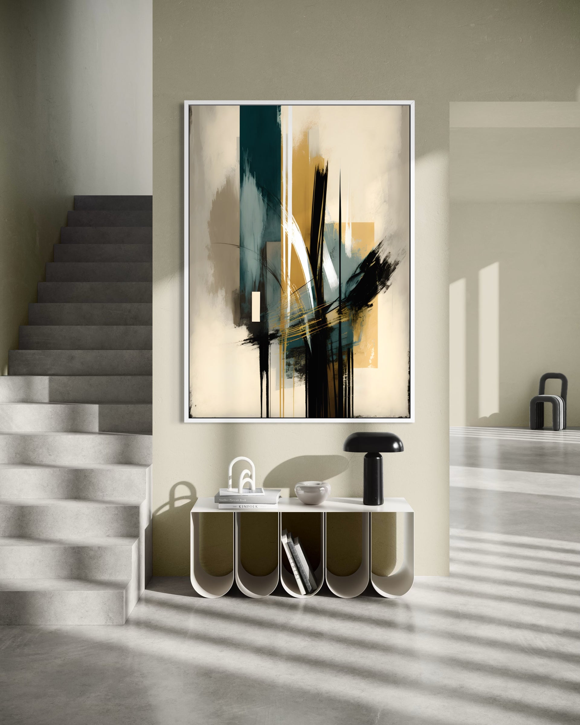 Eco di ruggine: quadro astratto con cornice bianca e pennellate nere, blu e oro