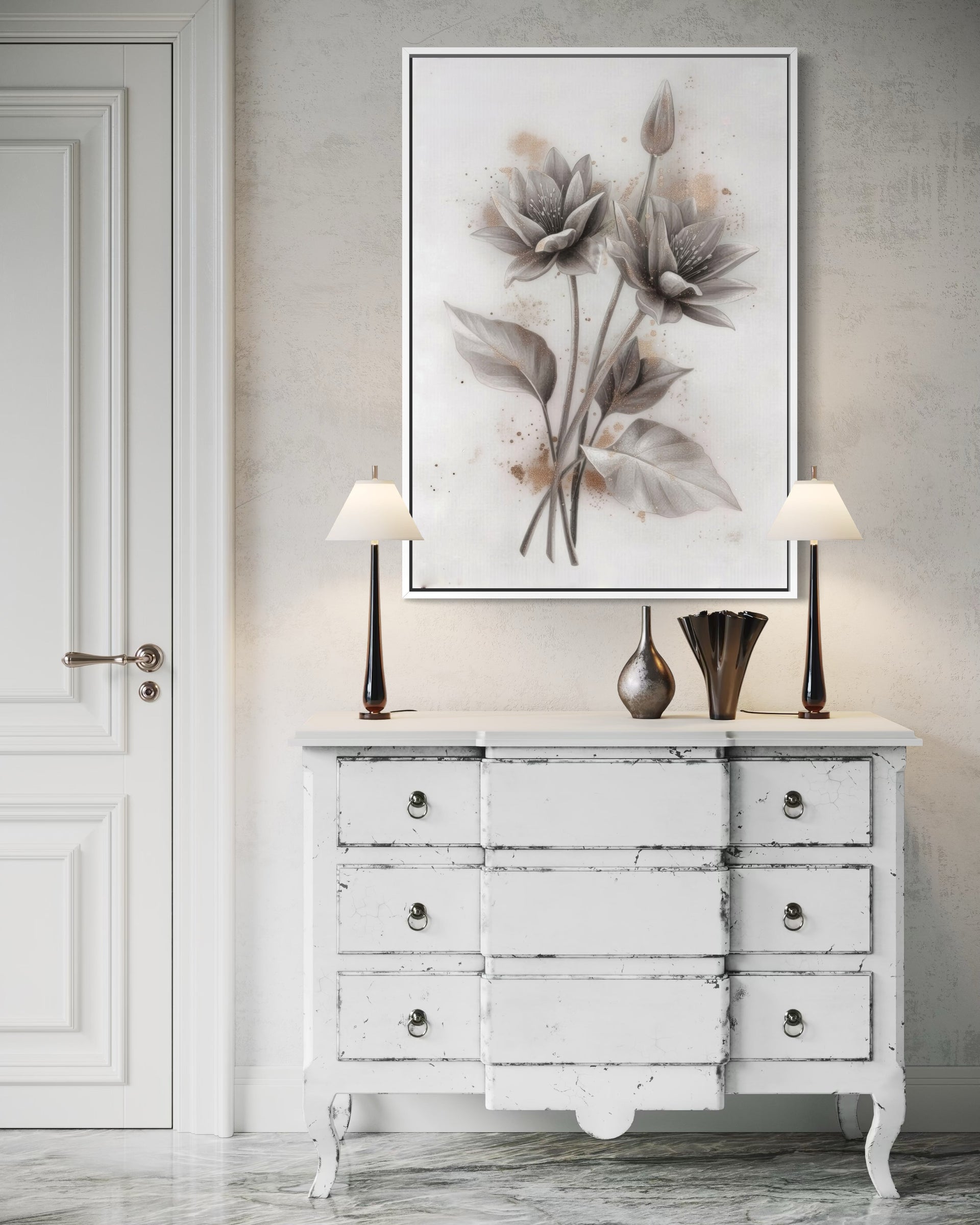 Trio Ninfee Dorate con cornice nera e fiori grigi su sfondo chiaro