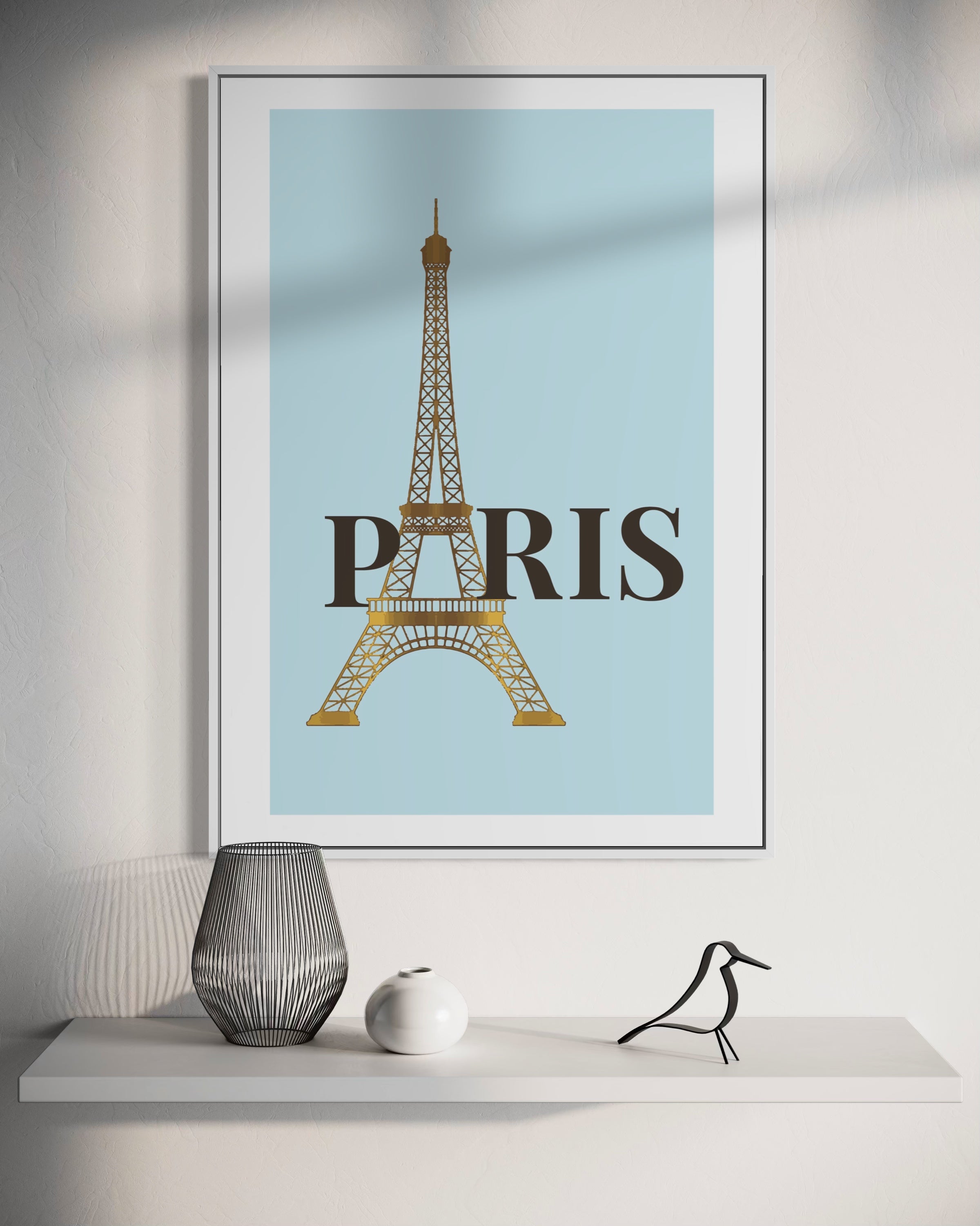 Stampa Eiffel d'Oro con cornice telaio Bianco e sfondo azzurro, scritta PARIS