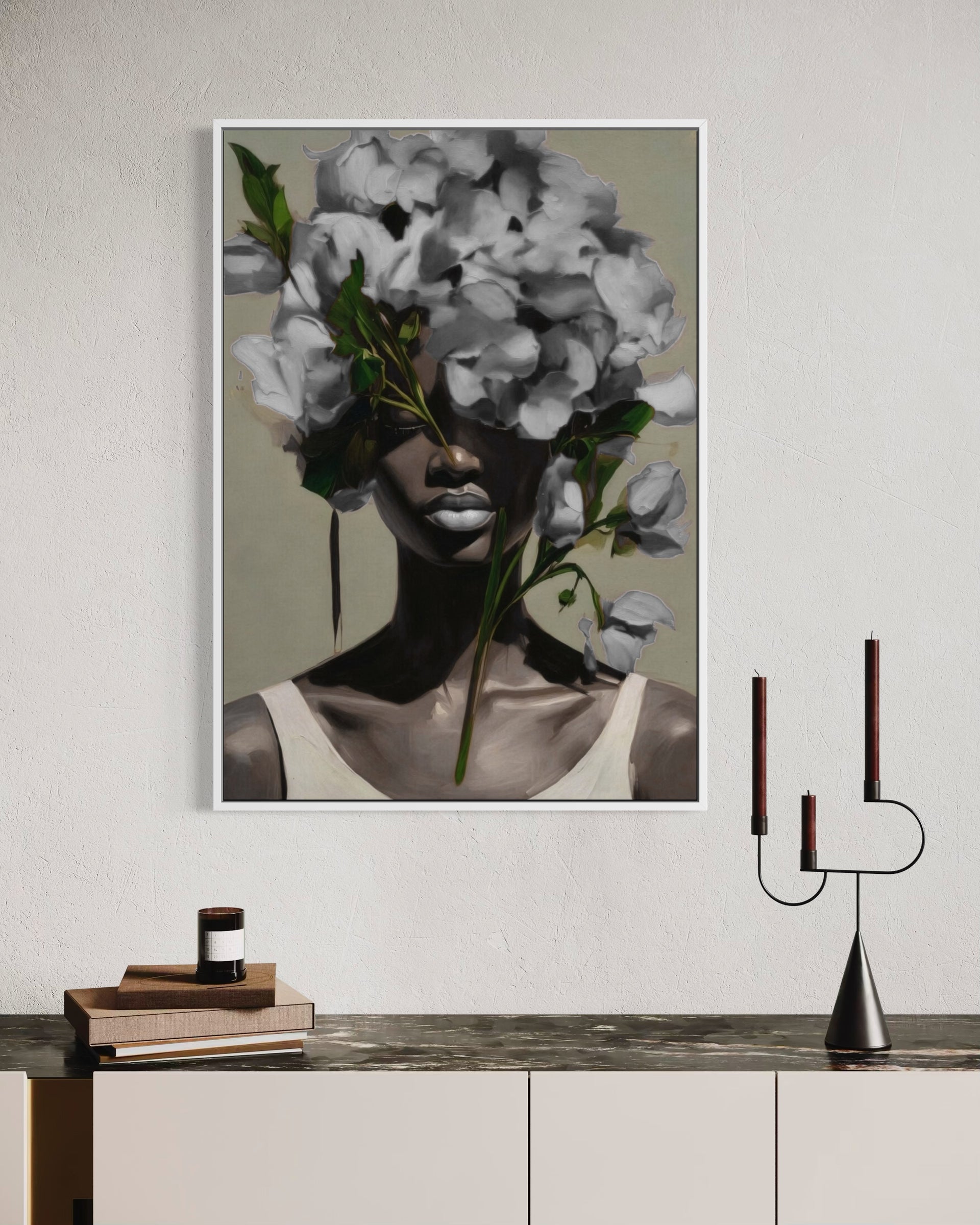 Sinfonia floreale: ritratto con fiori bianchi su telaio bianco